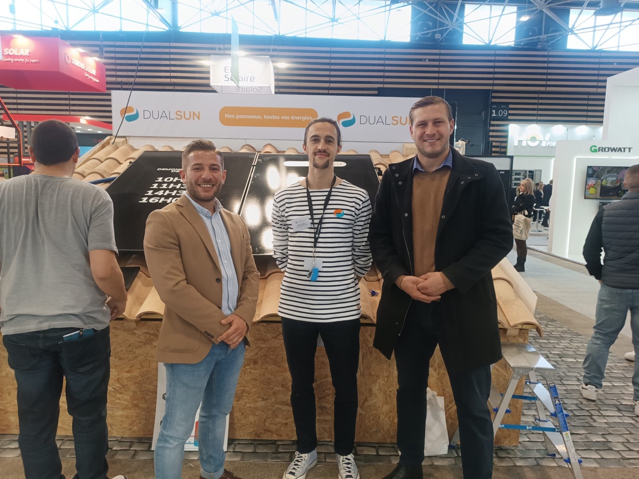 France Solaire Solutions présent sur un salon de l'énergie solaire